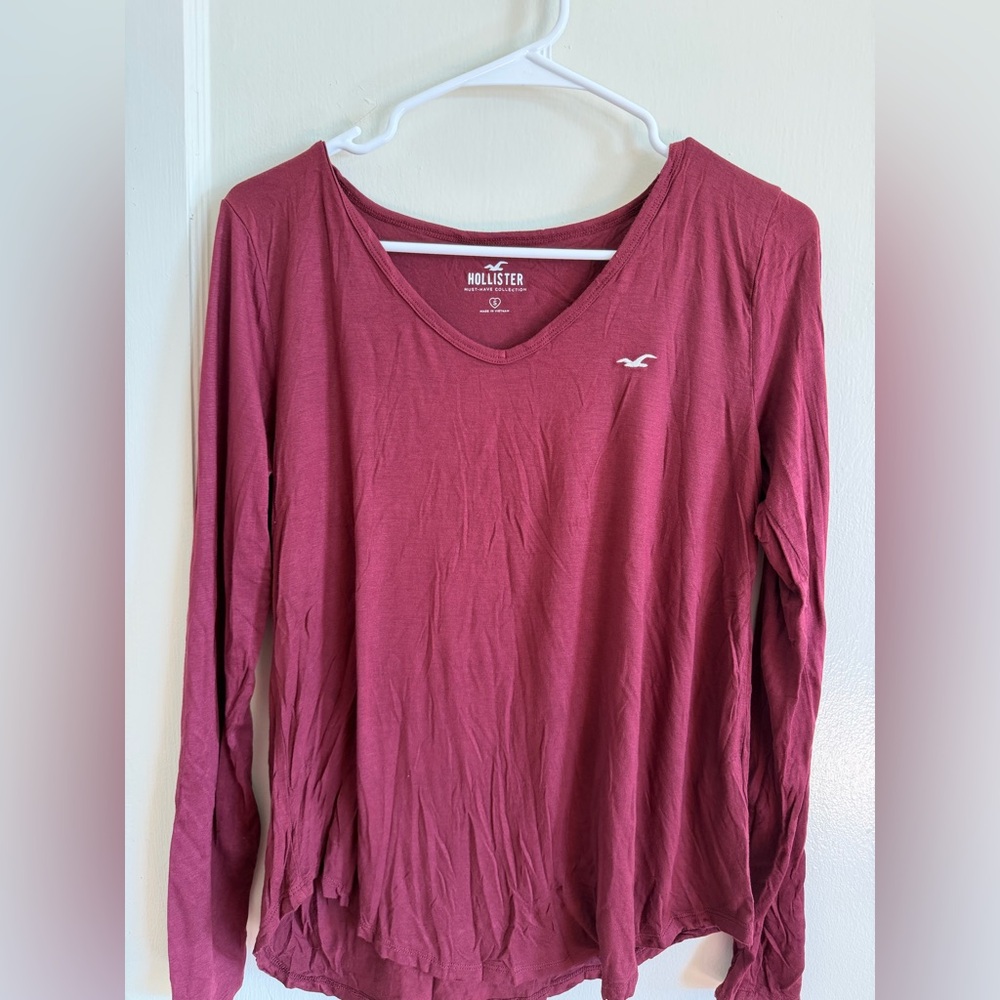 Hollister Women's Burgundy Long Sleeve Tee